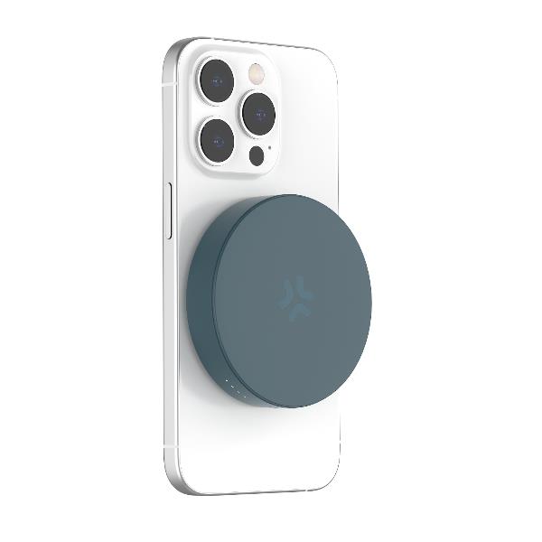 Il power bank magnetico circolare Celly MAGPB3000 di colore BLU, che mostra il suo design minimalista a forma di disco.