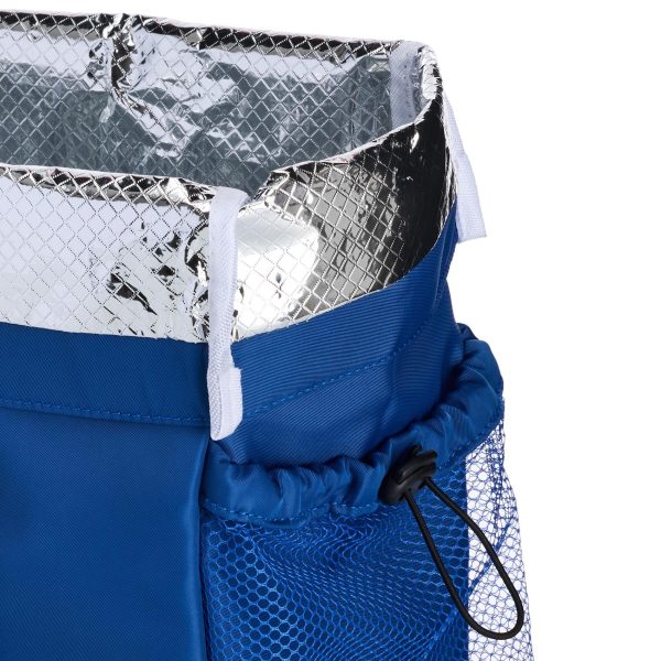 Il portapranzo bento box MUITOMAS da 1700ml nel colore blue, mostrato assemblato con la sua fascia elastica, con accanto il set di posate riutilizzabili.