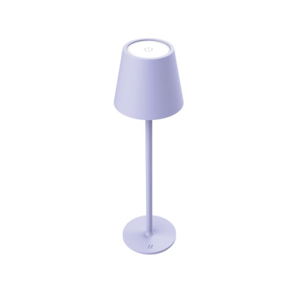 Lampada da tavolo LED senza fili Muitomas viola che illumina un tavolo da esterno.