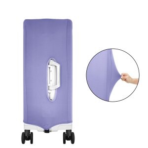 Il coprivaligia MUITOMAS di colore VIOLA, mostrato mentre avvolge perfettamente un moderno trolley da stiva, evidenziandone la vestibilità aderente.