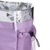 Il portapranzo bento box MUITOMAS da 1700ml nel colore VIOLA, mostrato assemblato con la sua fascia elastica, con accanto il set di posate riutilizzabili.